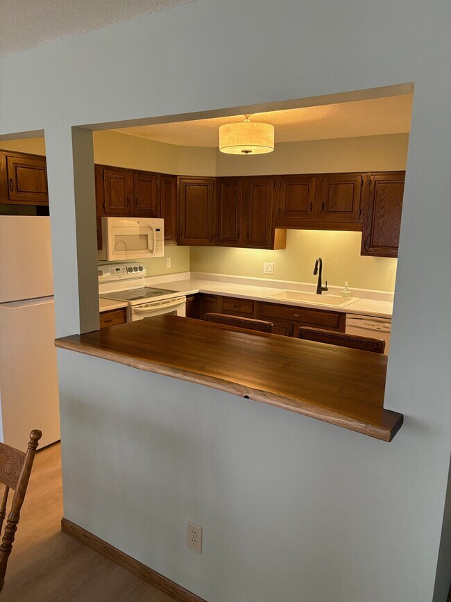 Photo - 1120 49th St