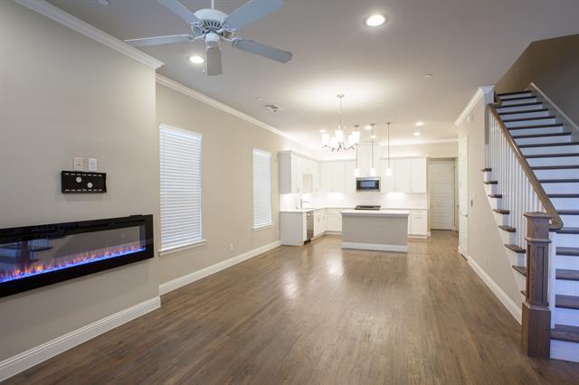 Photo - 8586 Church St