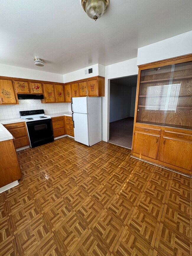 Photo - 2333 Franklin Ave