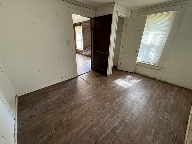 Photo - 1108 Grace St