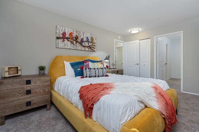 2 BR, 1 BA - 850 SF, Renovated