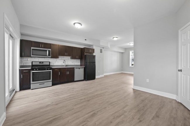 Building Photo - 665 Dumbarton Ave