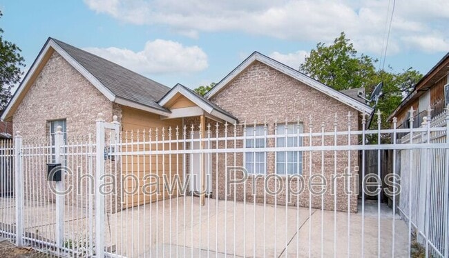 Building Photo - 717 N Colorado St