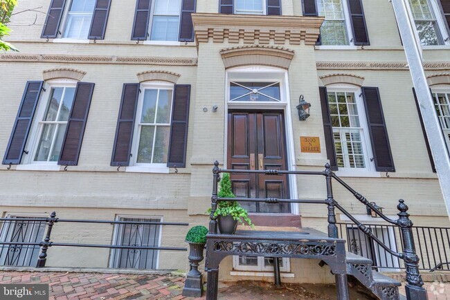 Building Photo - 3100 N St NW Unit 2 Rental