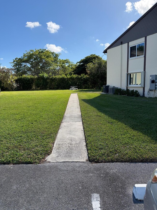 Photo - 5930 Whispering Pine Way Unit B-1