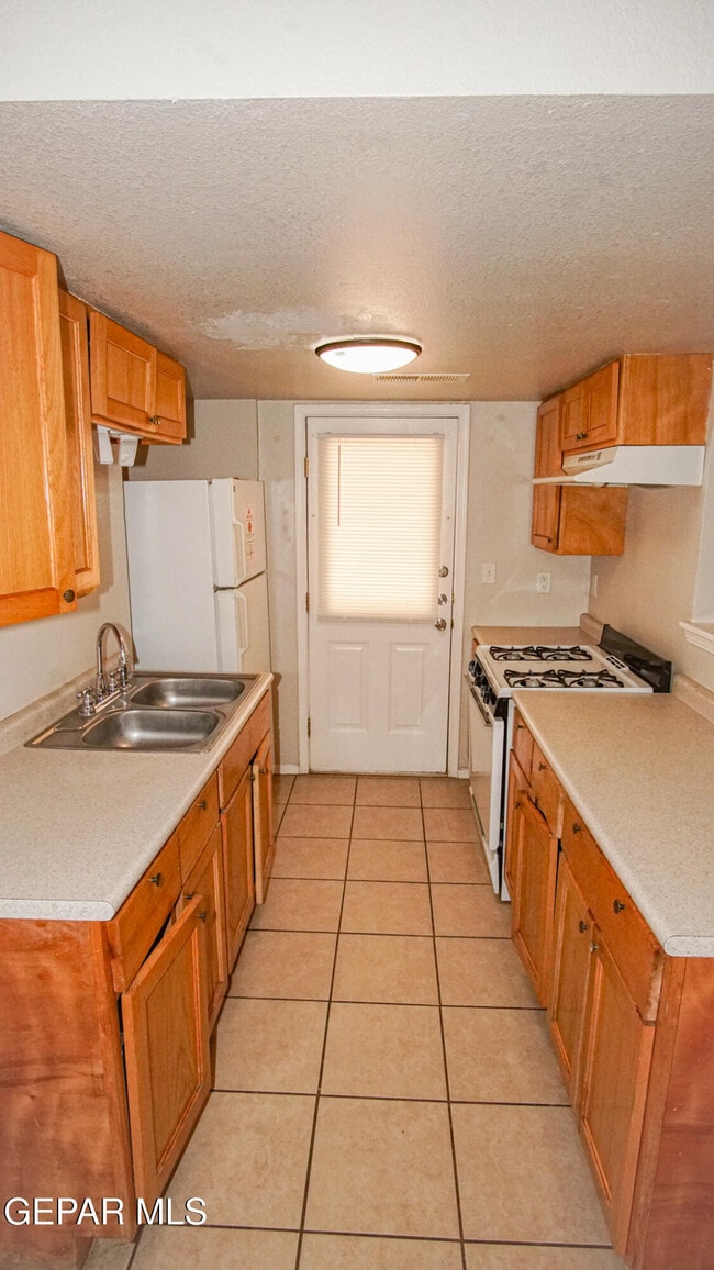 11024 Sunshine Ct