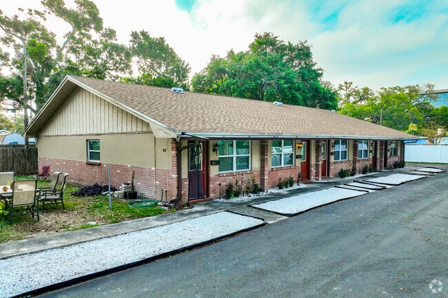 417 Woodrow Ave