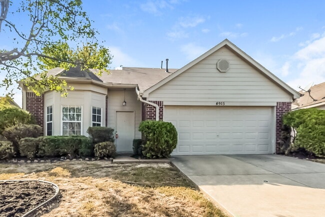 Building Photo - 4905 Top Notch Loop Rental