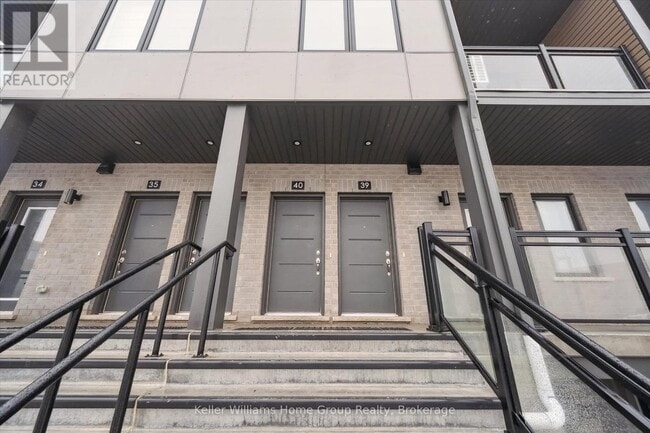 Photo - 40 - 940 ST.DAVID STREET N