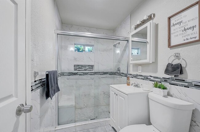 Photo - 42 Penway St