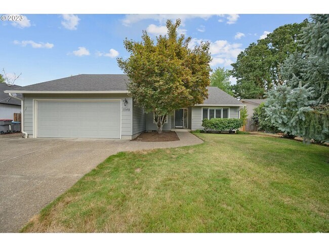 Building Photo - Nice 3 Bedroom, 2 Bath Home in McMinnville...