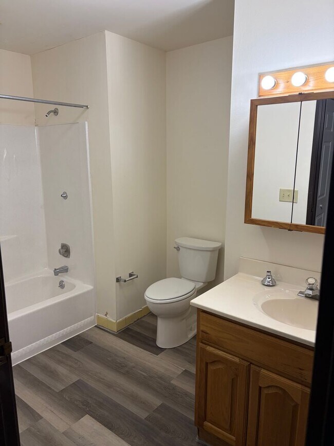 Evergreen Apartments of Hartford, LLC