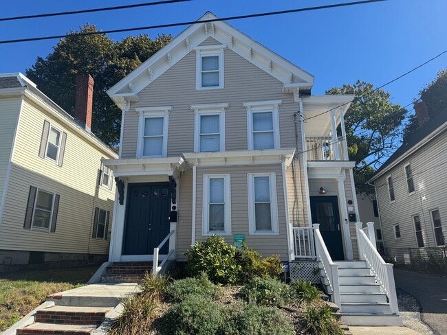 Building Photo - 43 Methuen St Unit 1