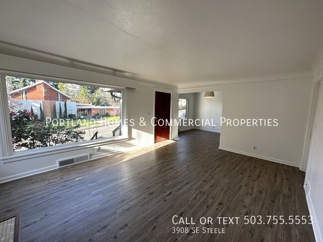 Photo - 3908 SE Steele-