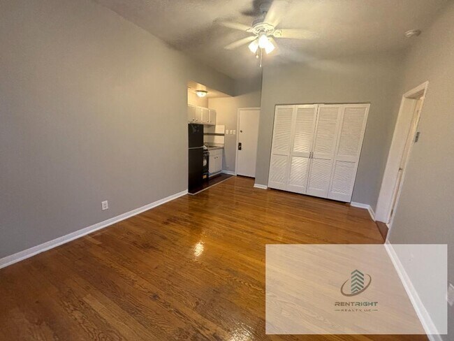 Photo - 755 W Buena Ave Unit 306