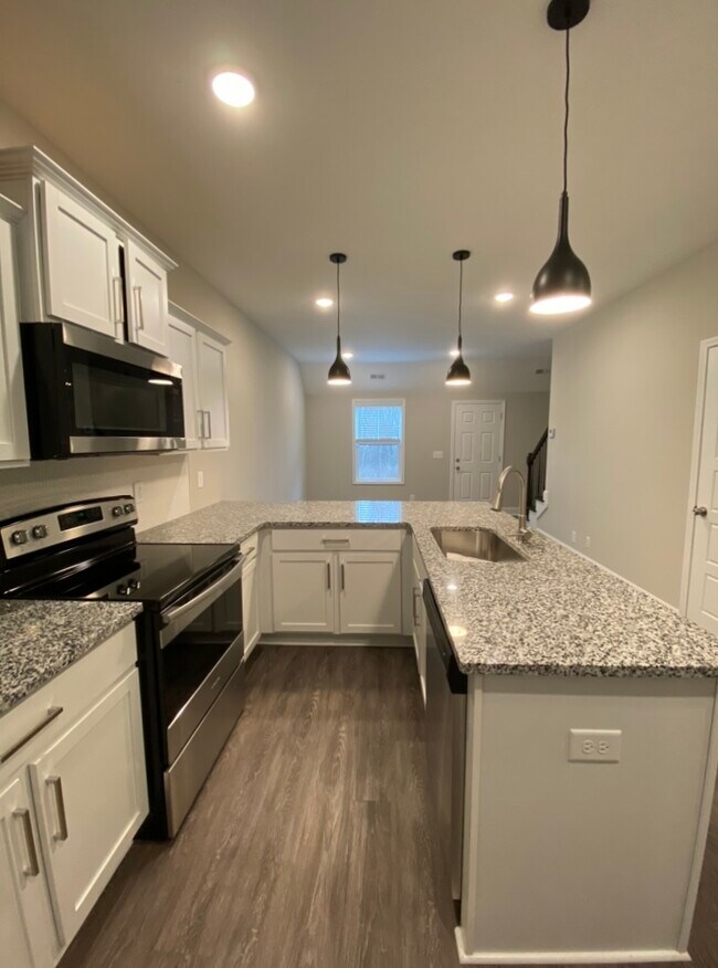 Photo - 1023 Glenkirk Dr