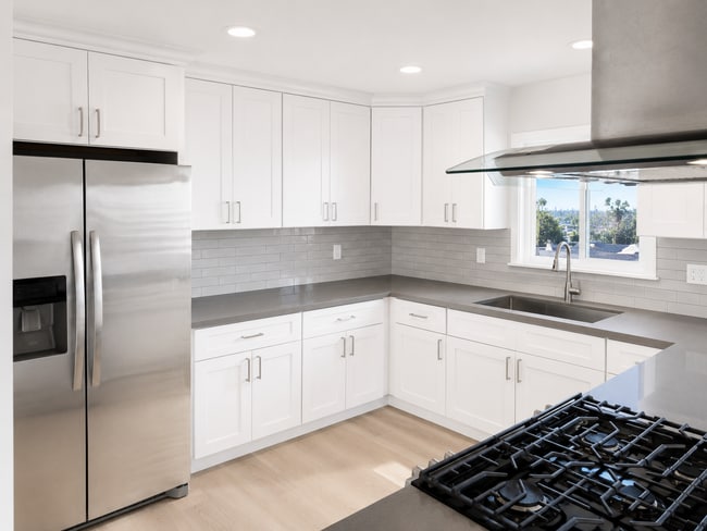 Photo - Stunning Manhattan Beach Condo - 5 Minutes From The Beach!