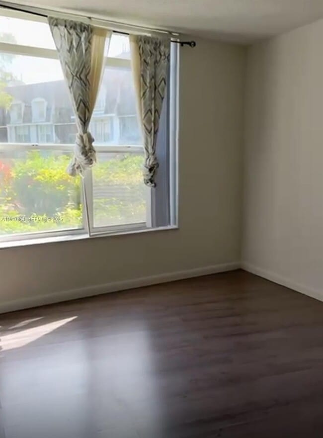 Photo - 3650 Inverrary Dr Unit 1N