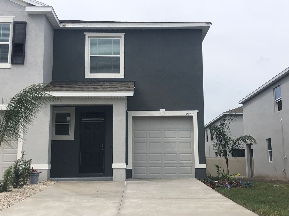 Brand new townhome! - Brand new townhome!