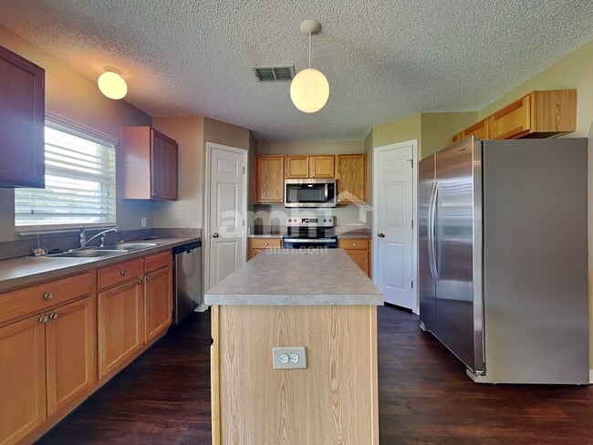 244 Verzon Ct