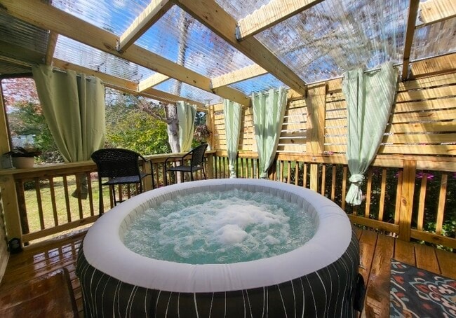 Photo - 118 Tasha St