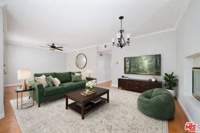 Photo - 14937 Dickens St Unidad 109