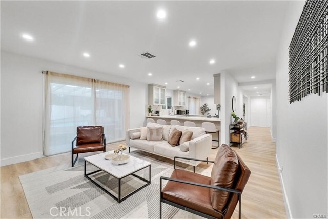 Building Photo - 16129 Evans Cir