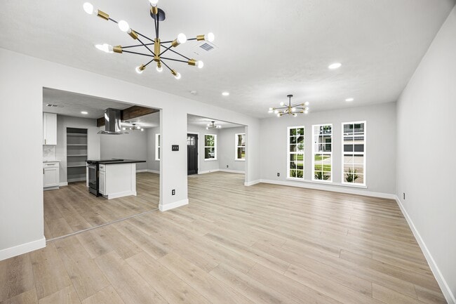 Photo - 4626 Holly St