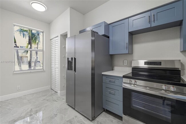 Photo - 810 NE 212th Terrace