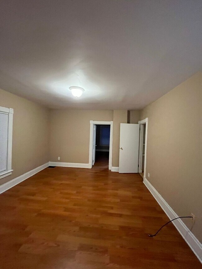 Photo - 734 S Twelfth St