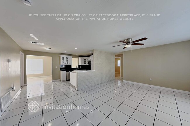 Photo - 2401 Jamaica Dr