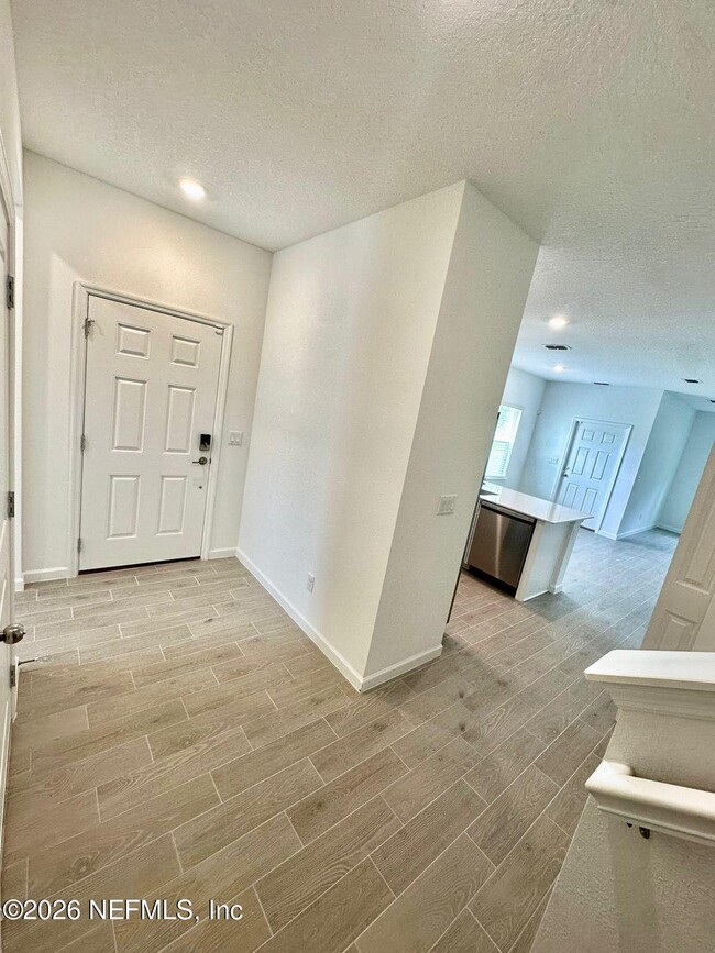 Photo - 380 Belfort Ct