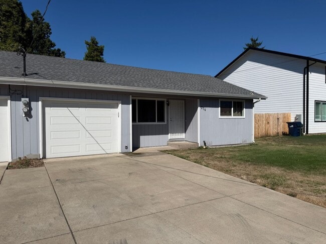 Photo - 214 N 55th St