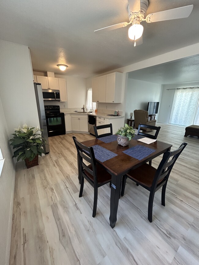 Dining Room - 1796 Bahama Ave Unit C
