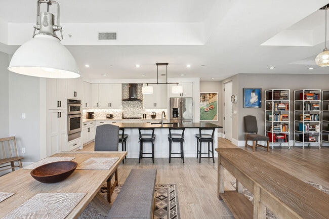 Photo - 1135 3rd Ave S