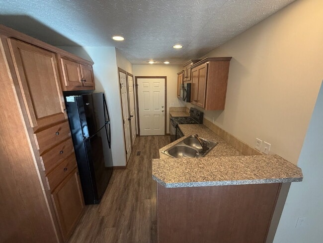 Photo - 24 Central B