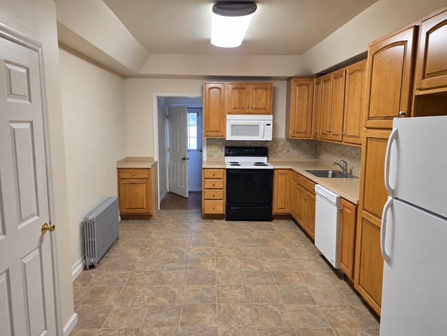 Photo - 126 N Lincoln St Unit Apt. B
