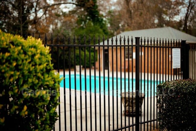 Photo - 1688 Prince Ave