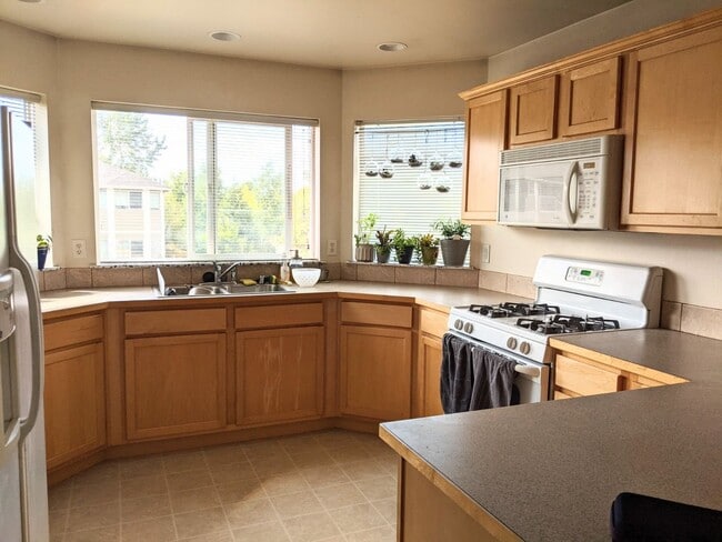 Photo - Beautiful Two Bedroom Condo Unit 201
