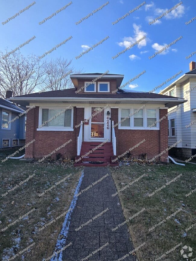 Building Photo - Two Bedroom Ranch With Finished Basement Rental