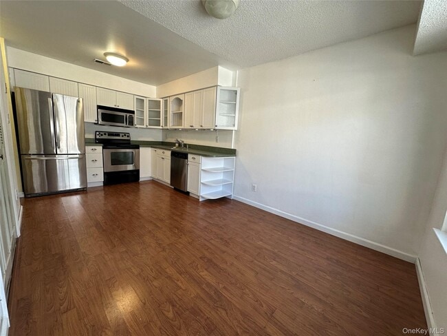 Photo - 223 Springmeadow Dr Unit E