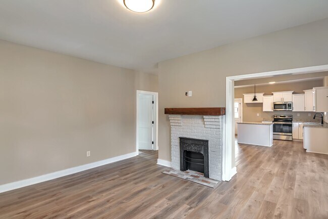 Photo - 416 Highland Ct