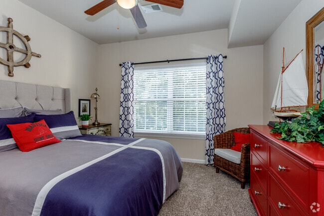 1BR, 1BA - Acrobat