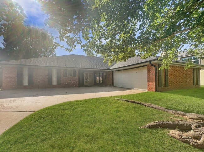 Photo - 2604 NE Garden Ln