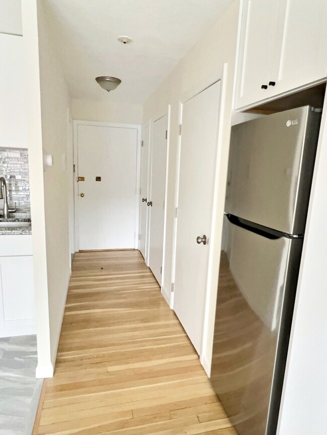 Photo - 1039 Commonwealth Ave