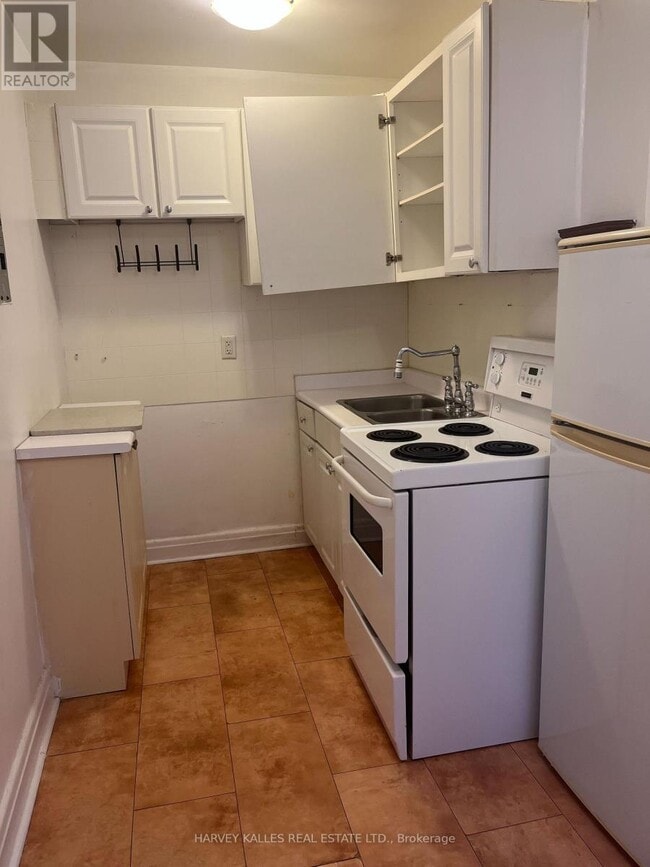 Photo - 3 Elm Grove Ave Unit 31