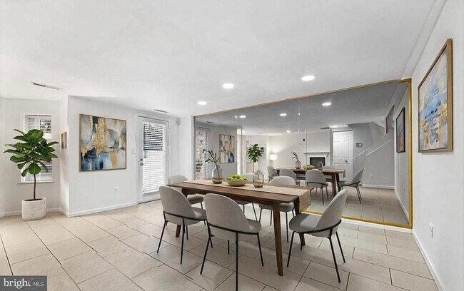 Photo - 1124 25th St NW