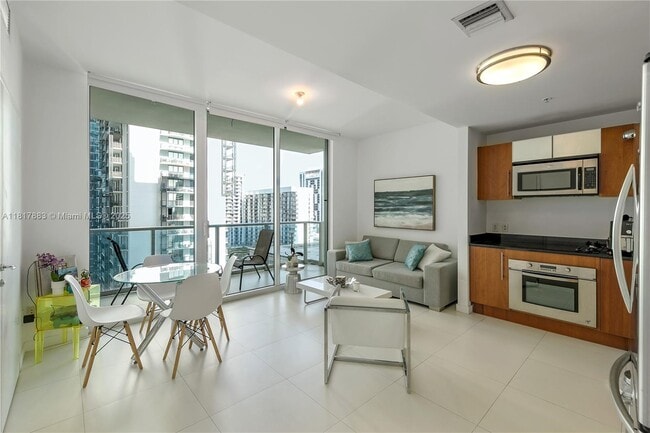 Photo - 300 S Biscayne Blvd Condo Unit T-2309