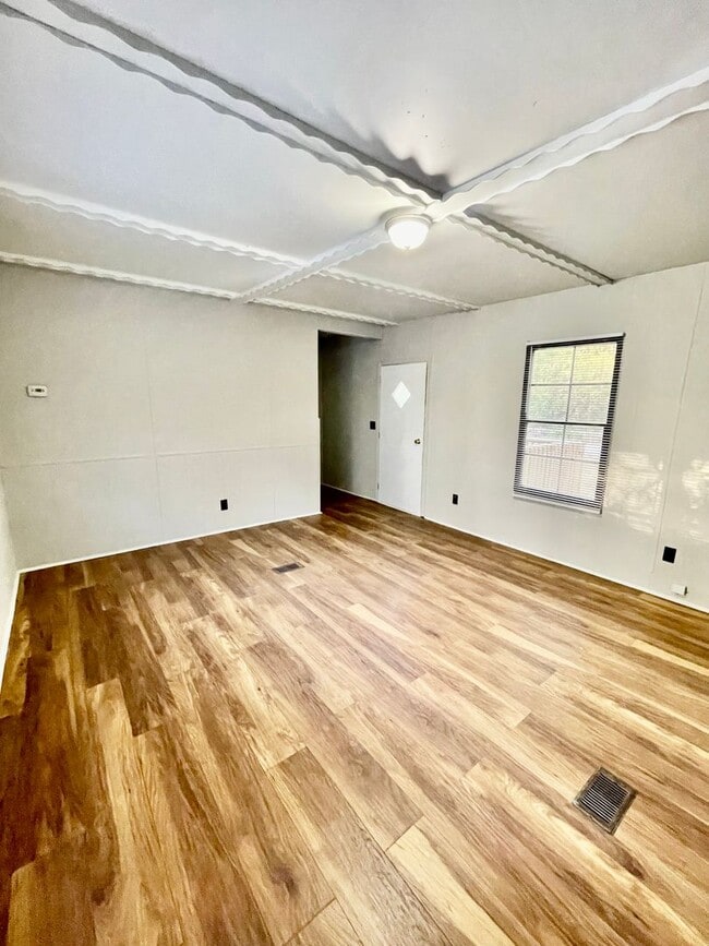 Photo - Adorable 2 bedroom 2 bath Trailer Home loc...