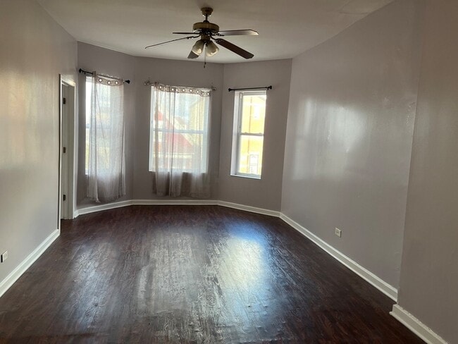 Photo - 3057 W Flournoy St Unit 2